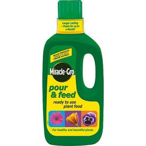 Miracle-Gro Pour & Feed - 1 Litre