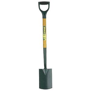 Yeoman Carbon Steel Border Spade