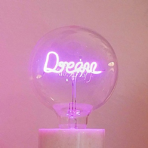 Steepletone 'Dream' Screw Down LED Text Light Bulb