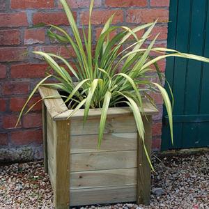 Wooden, Metal & Other Lightweight Planters