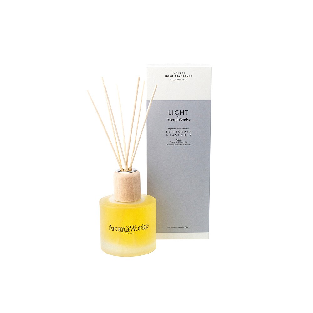 AromaWorks Light Range - Petitgrain & Lavender Reed Diffuser 200ml AromaWorks Light Range - Petitgrain & Lavender Reed Diffuser 200ml