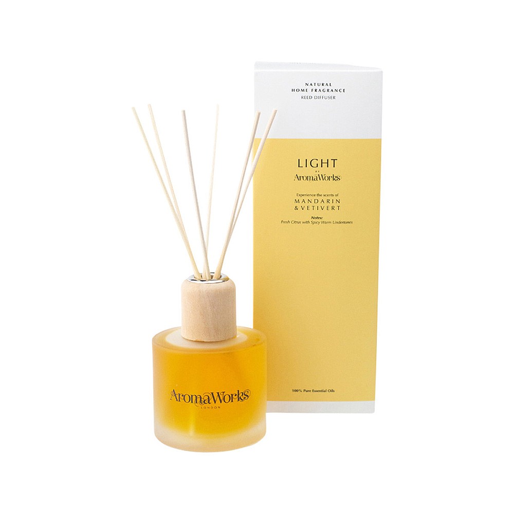 AromaWorks Light Range - Mandarin & Vetivert Reed Diffuser 200ml AromaWorks Light Range - Mandarin & Vetivert Reed Diffuser 200ml