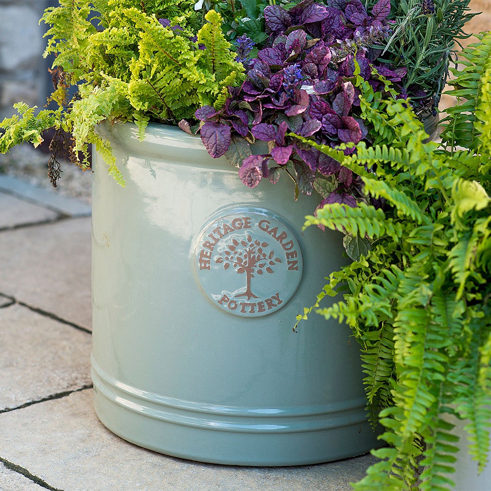 Heritage shop garden pots