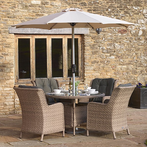 Bramblecrest Blenheim 4 Seater Round Dining Set