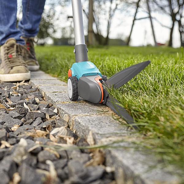 Hand Held Grass Border Cutter Grass Trimmer Gardena Comfort Grass