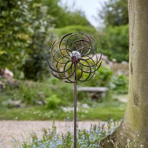 Smart Garden Spiro Wind Spinner & LED Solar Crackle Globe Light