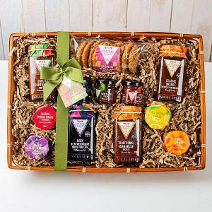 Cottage Delight Classic Collection Christmas Hamper