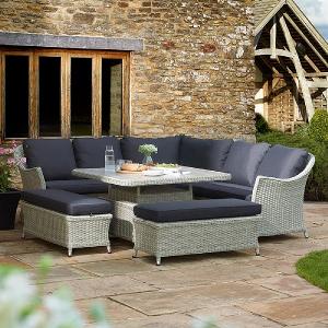 Bramblecrest Chatsworth Casual Dining Set with Adjustable Table