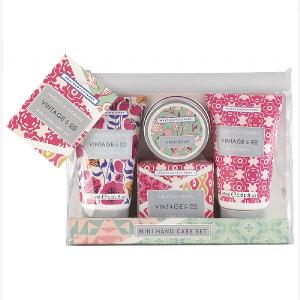 Heathcote & Ivory Vintage Fabric & Flowers Hands On The Go Cosmetic Bag Gift Set