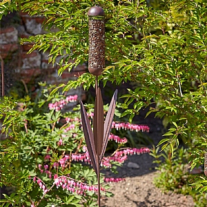 Tom Chambers Rustic Reed Peanut Garden Border Feeder