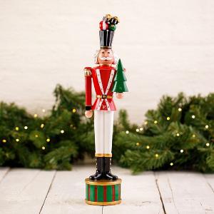 44cm Soldier with Tree