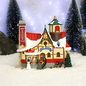 Lemax Santa's Chalet