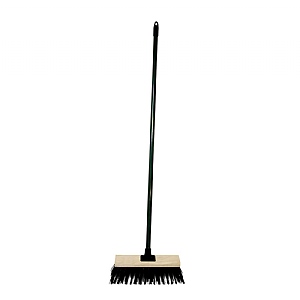 Town & Country Wooden 13" Yard Broom