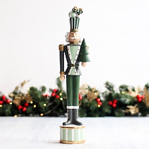 45cm Soldier With Tree