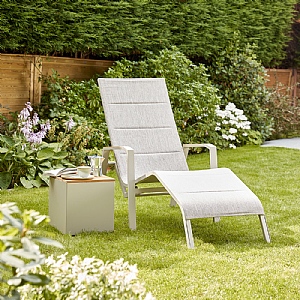 LIFE Outdoor Living Summer Lounger with Side Table