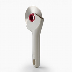 Joseph Joseph Ringo™ Easy-clean Pizza Cutter - Red/White