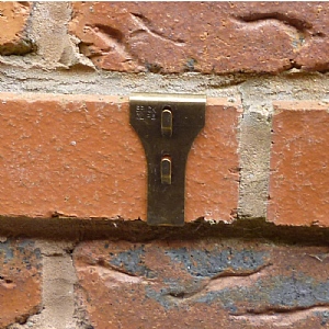 Metal Brick Clips (Pack of 2)