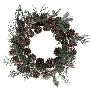 Gisela Graham Fir with Cone & Gold Berry Wreath