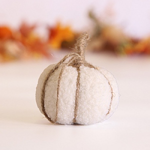 Mini Hanging Pumpkin - Cream (8cm)