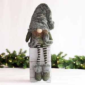 Sitting Fluffy Woodland Gonk - Green