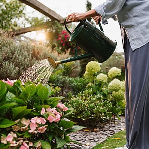 Kent & Stowe Metal Watering Can Forest Green 9L