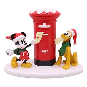 Disney Figurine Mickey and Pluto at the Post Box in the snow