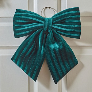 Three Kings Luxury Velvet Bow Emerald (13cm)