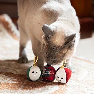 Rosewood Festive Bauble Trio Cat Toys