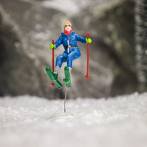 Lemax Weekend Skier