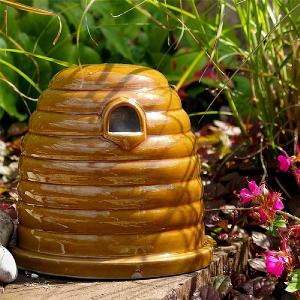 Wildlife World Ceramic Bumblebee Nester