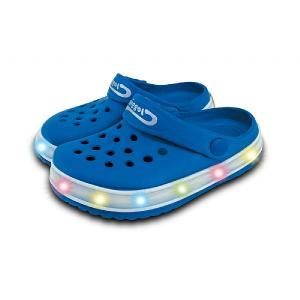 Town and deals country crocs